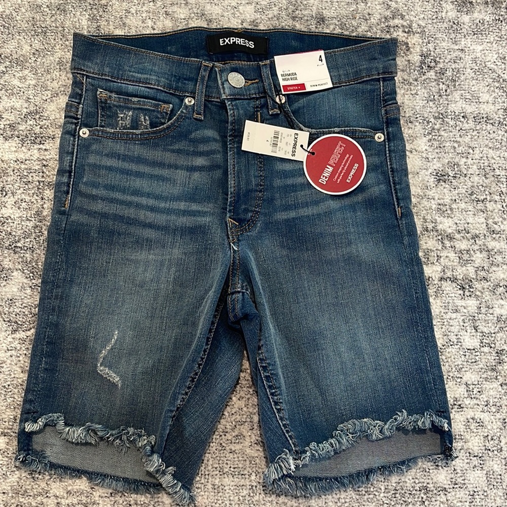 Express Bermuda High Rise Jeans Sz 4